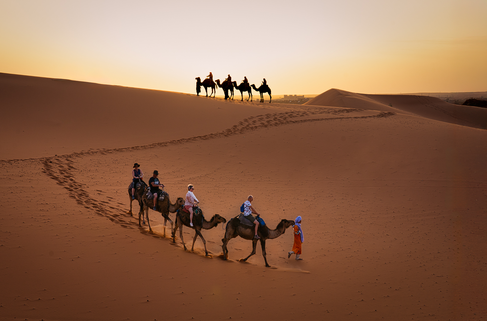 Morocco_SaharaDesert_PaxRidingCamels_UGC_AlbertTay_InspiringSpainPortugalAndMorocco_25 (2)